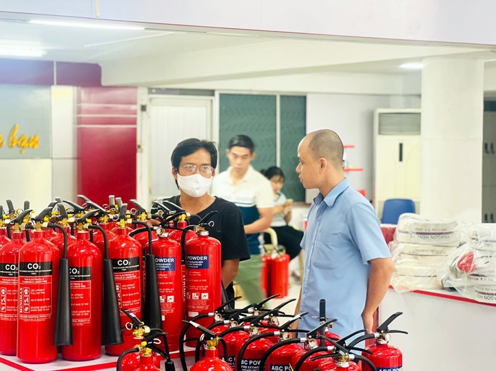 Liên hệ trang bị thiết bị PCCC cho nhà máy sản xuất Liên hệ trang bị thiết bị PCCC cho nhà máy sản xuất